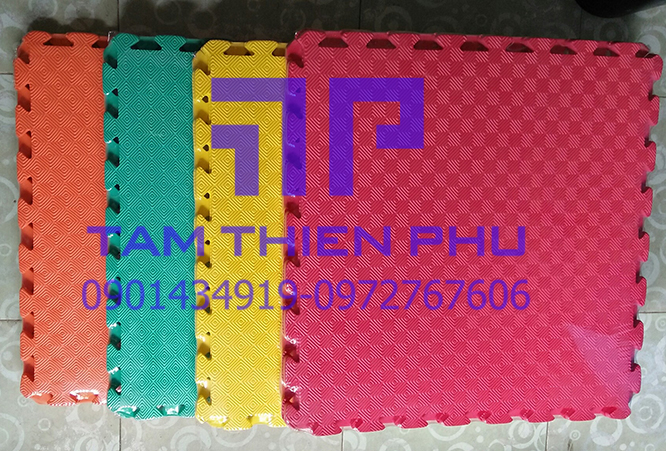 Thảm lót sàn trường mầm non