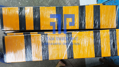 Đệm cao su chống va chữ i