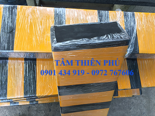 Đệm cao su chống va cho nhà kho