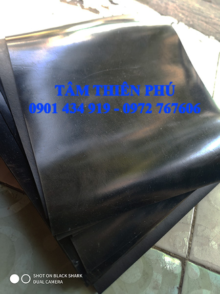 Gia công cắt lẻ cao su tấm